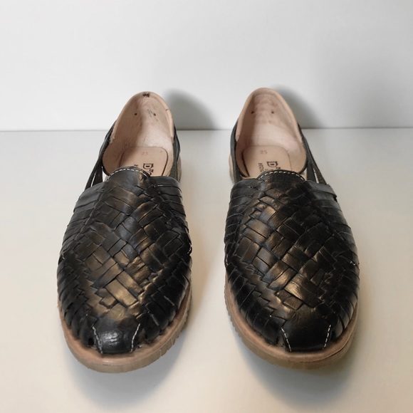 SOLD - Picture 2 of 4